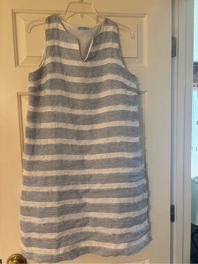 J. McLaughlin White and Blue Striped Sleeveless Shift Dress